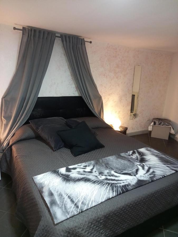 Bella Mbriana Apartment Napoli Exterior foto